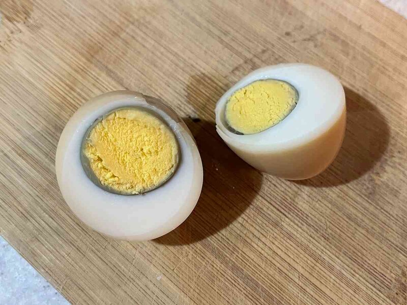 内側にまでは味は染み込んでいないが、表面に味はついている