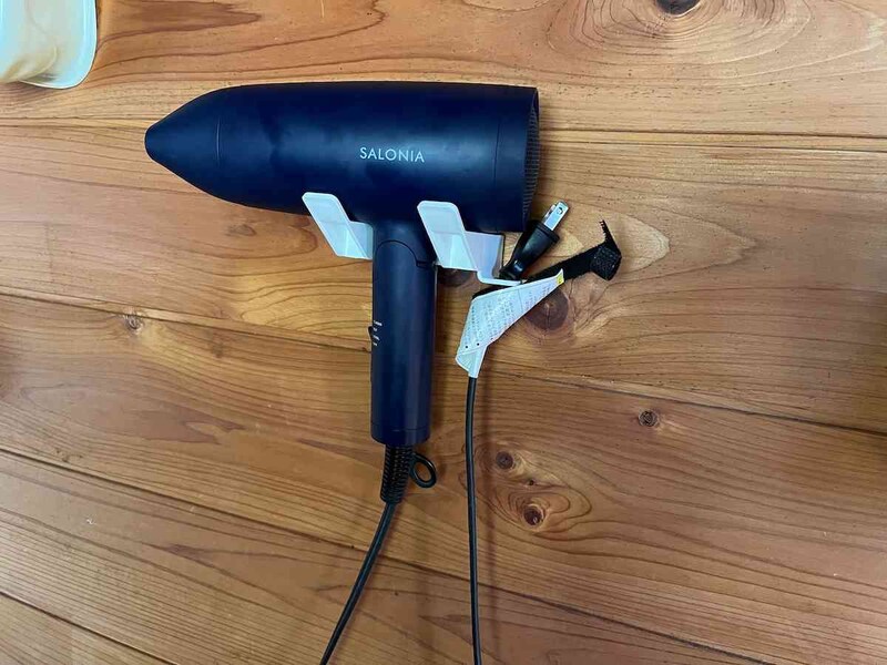 ドライヤーを置いてみる