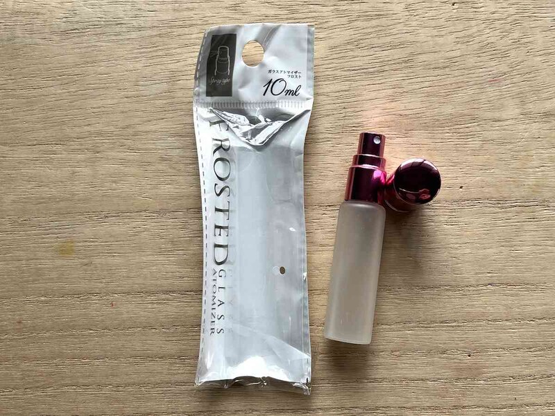 セリアの「ガラスアトマイザー フロスト」