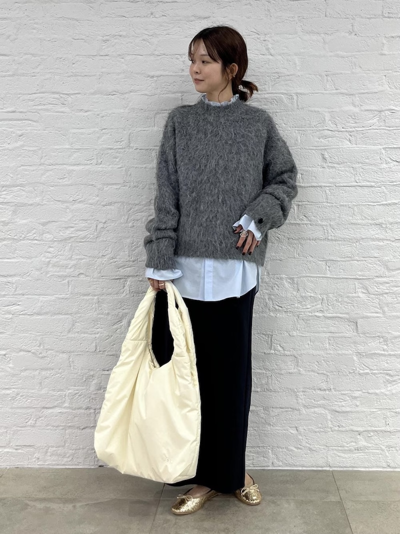 ハリのあるシャツをレイヤードしてメリハリアップ 出典:WEAR