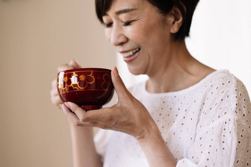 女性