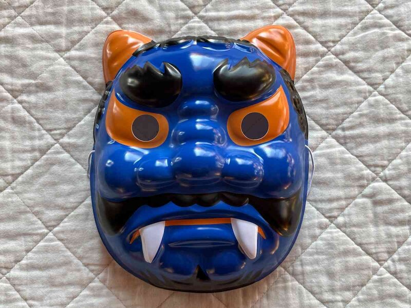 セリアの「鬼のお面」