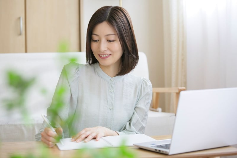 40代の貯蓄額や金融資産の種類別保有高はいくら？