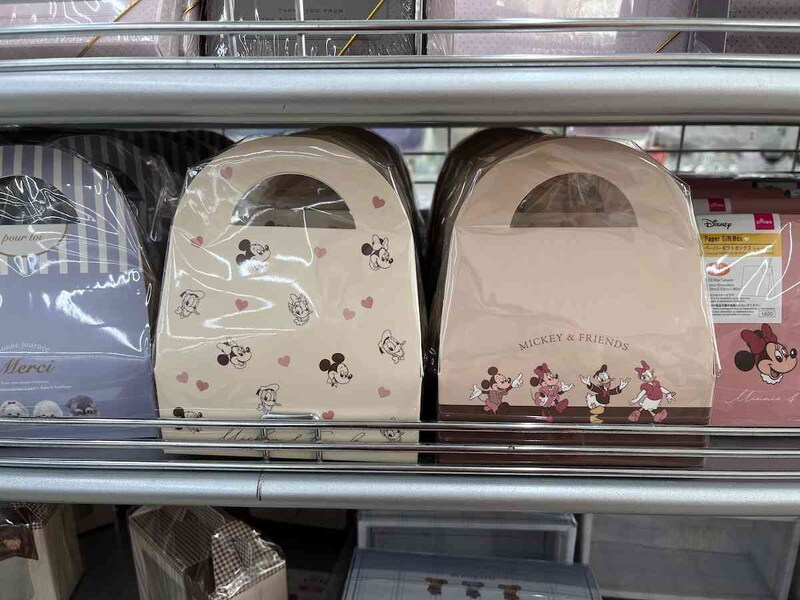 ダイソーの「キャリーボックス（ミッキー＆フレンズ）」