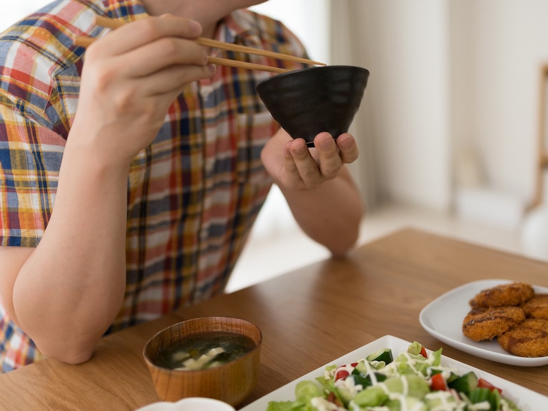 夫の食事マナーが生理的に無理……