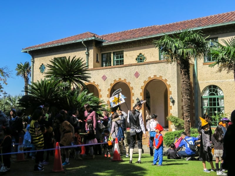 10月下旬に行われるハロウィンイベントでは、かわいい仮装をした子どもたちがいっぱい(2015年10月25日撮影)