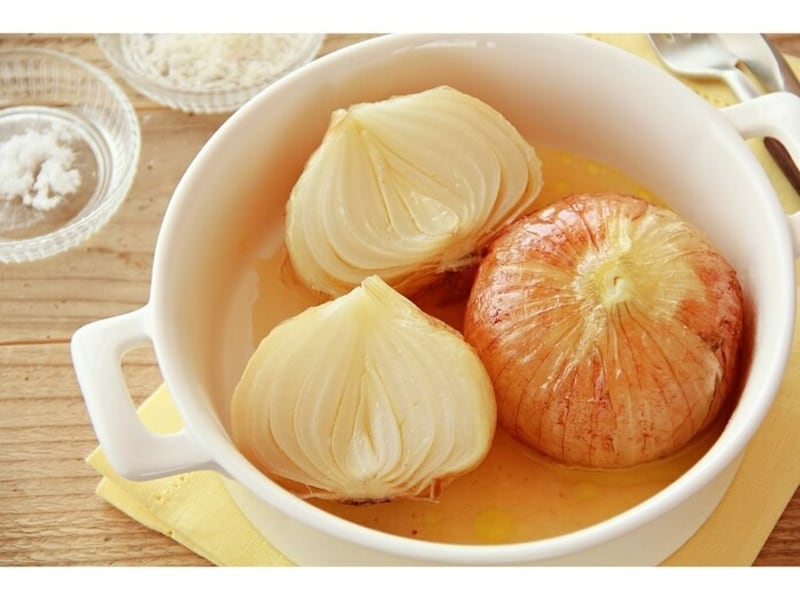 新玉ねぎの皮ごとオーブン焼き