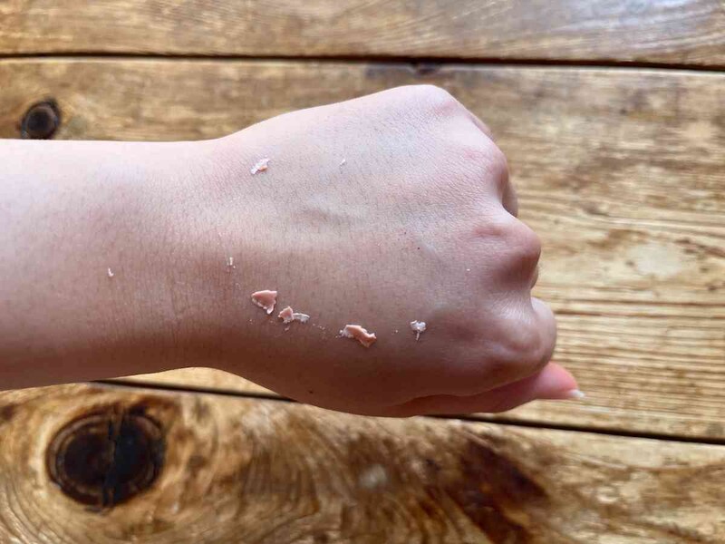 パックを剥がした後の肌はしっとり