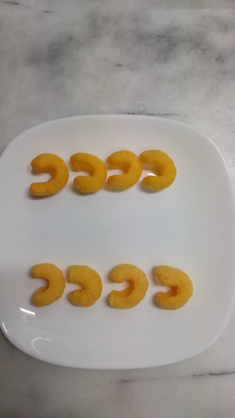上がカールで下がパックル
