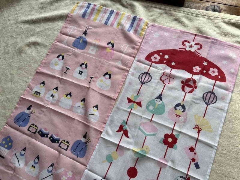 つるし雛や段飾りの柄の手ぬぐい