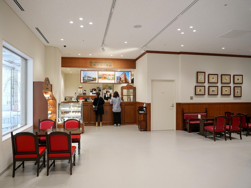 馬車道十番館 横浜美術館 喫茶室