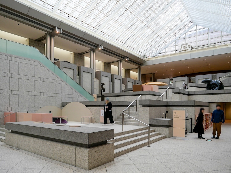 無限の可能性を持つ子どもたちに無料で「うっかり」作品に出合って欲しい、と蔵屋館長