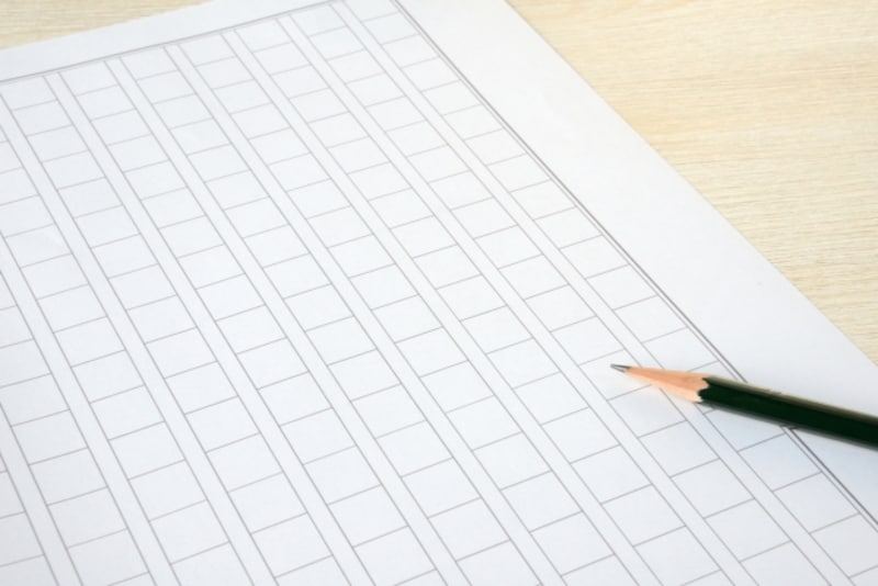 教員の負担軽減のため、卒業文集を廃止する動きも
