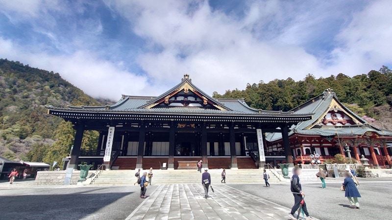 身延山久遠寺・本堂