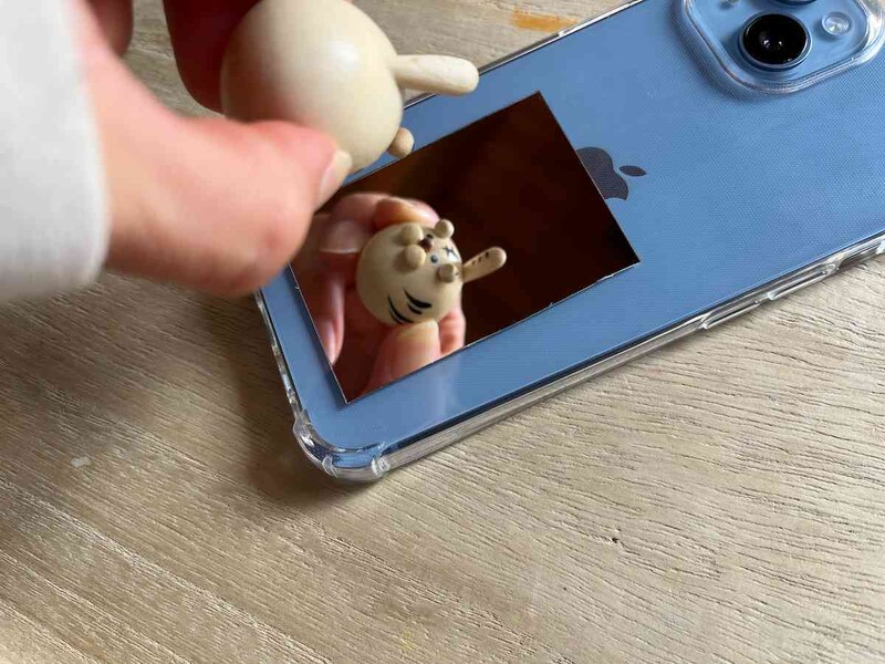 ミラーのようにして使うことができる