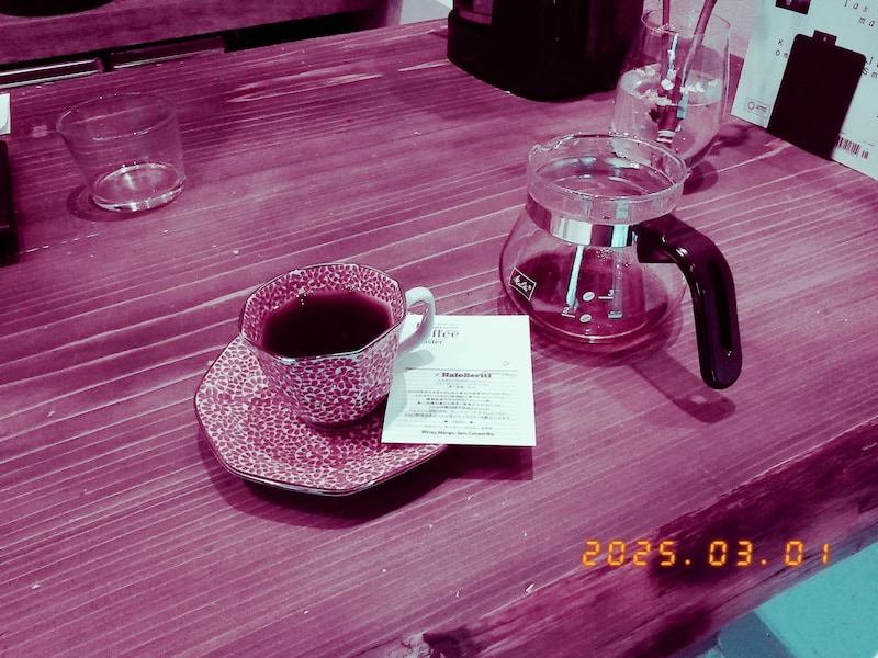 カフェでフィルムエフェクトをマゼンダで撮影した作例