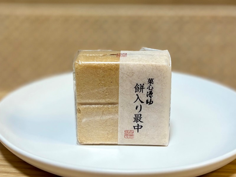 「菓心源助餅入り最中」140円（税込）