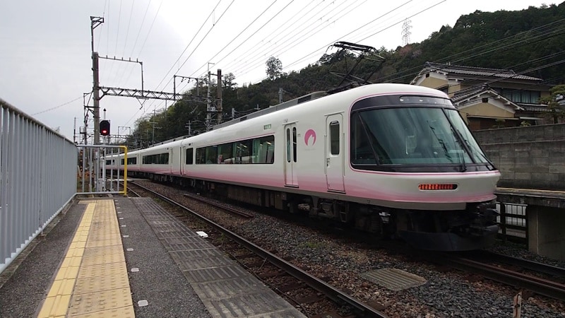 近鉄特急「さくらライナー」