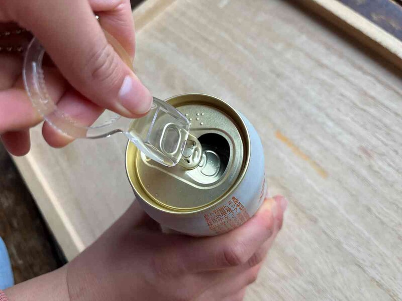 缶のプルトップも簡単に開く