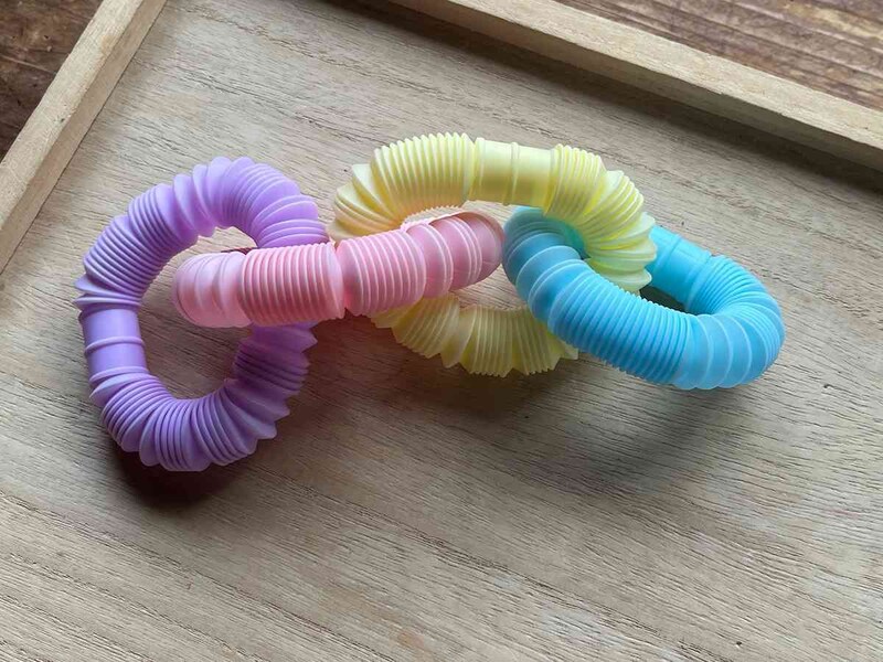 4つをつなげで飾りを作る