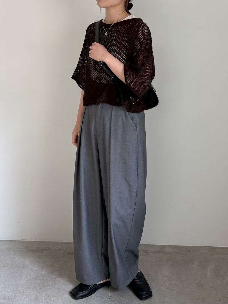透け感のあるニットはぜひトライしたい旬アイテム 出典:WEAR