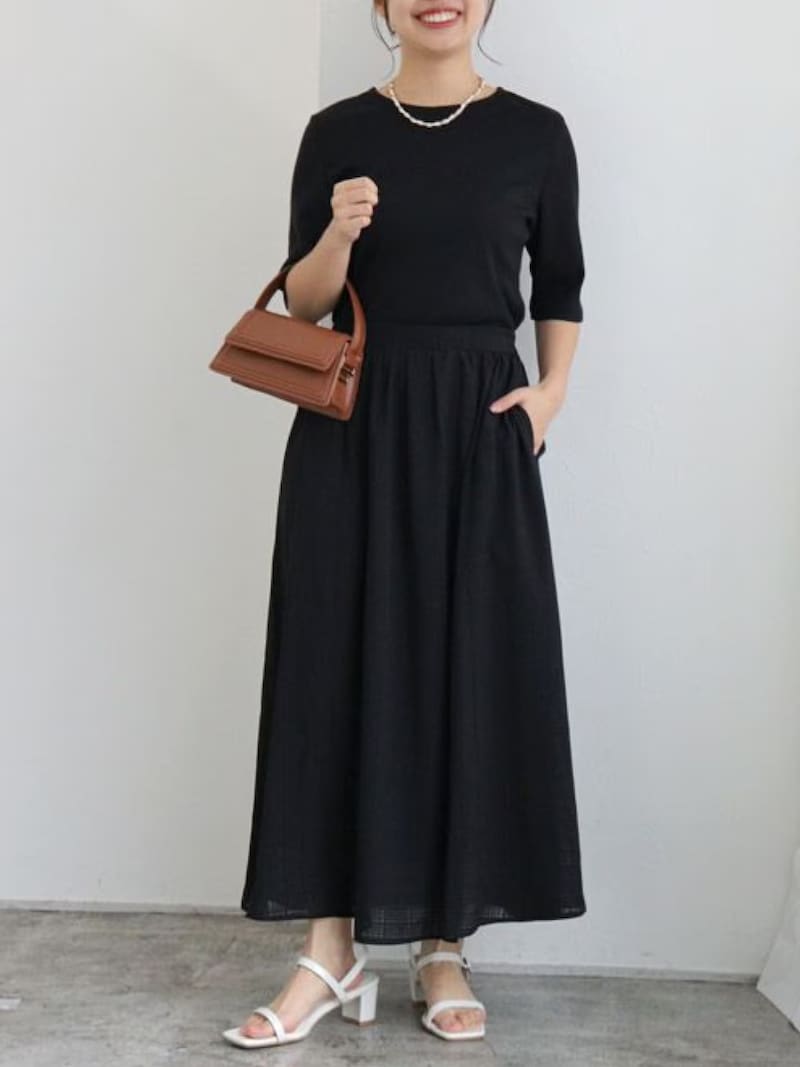 一枚でおしゃれ見えするドッキングワンピース 出典:WEAR