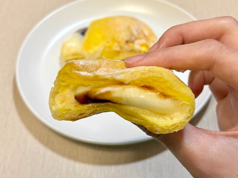 もはや、かぶりつけるプリン! もちもち、ふわふわ、とろりを堪能できます