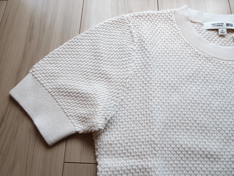 着た時にふんわりふくらんだように見えるのもポイントです