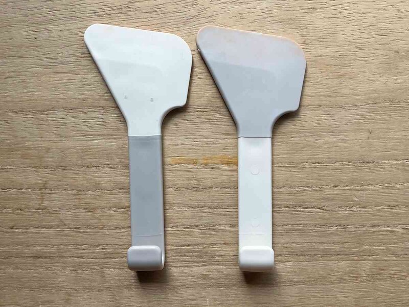 スクレーパーの先に付いた汚れが落ちにくい