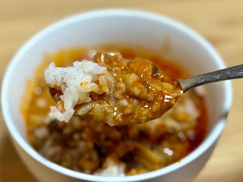 ひき肉とたけのこがたっぷりと入っていてボリューミー。花椒の香りが食欲をそそります