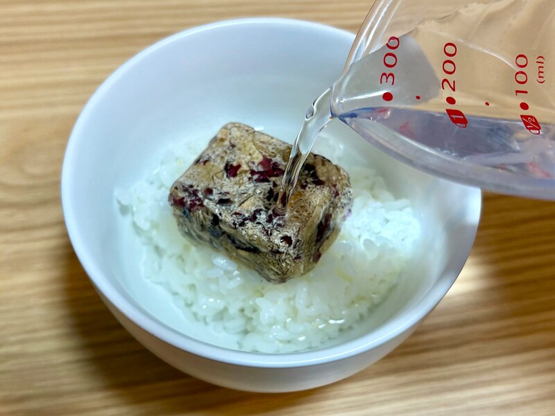 1袋に2つのフリーズドライが入っています。1食195円で楽しめてうれしい！