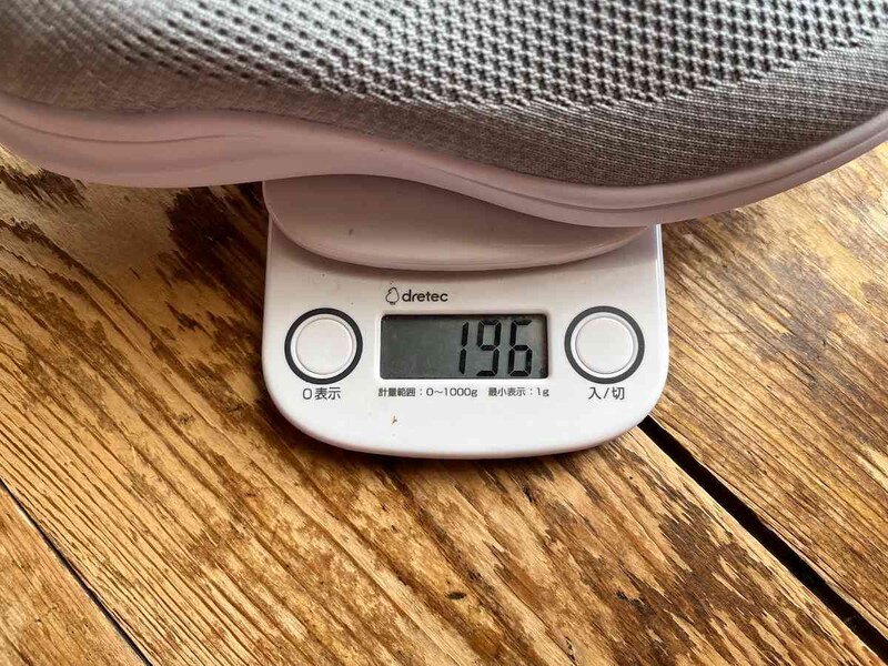 ワークマンの「ファイングリップレディース」のMサイズ、片足の重さ