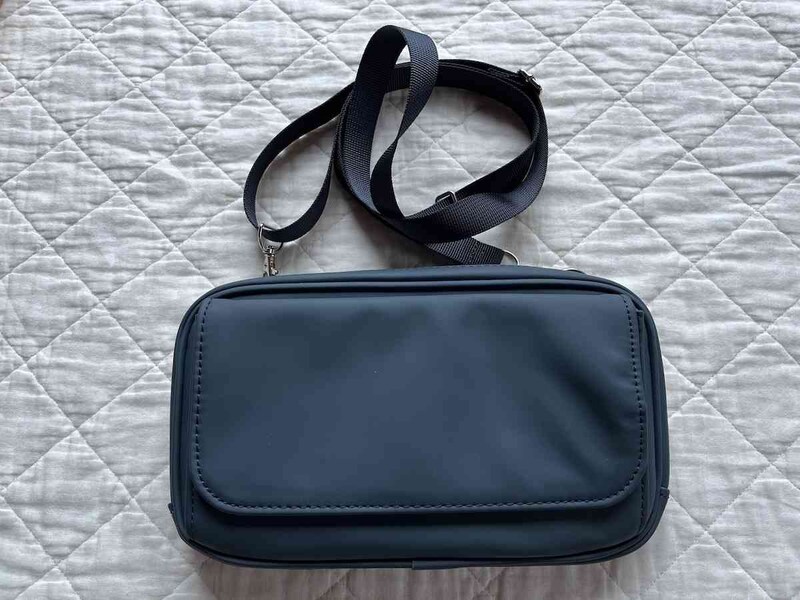 ワークマンで買える「プルーフマルチケースショルダーポーチ」