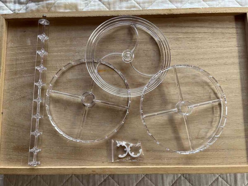 ダイソーの「アクセサリースタンド」の5つのパーツ