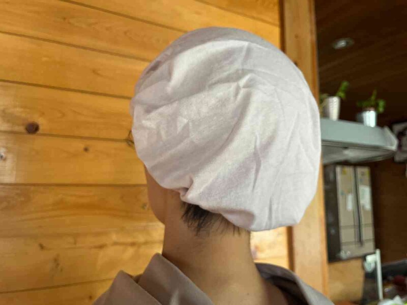サイドの髪もナイトキャップに入れられる