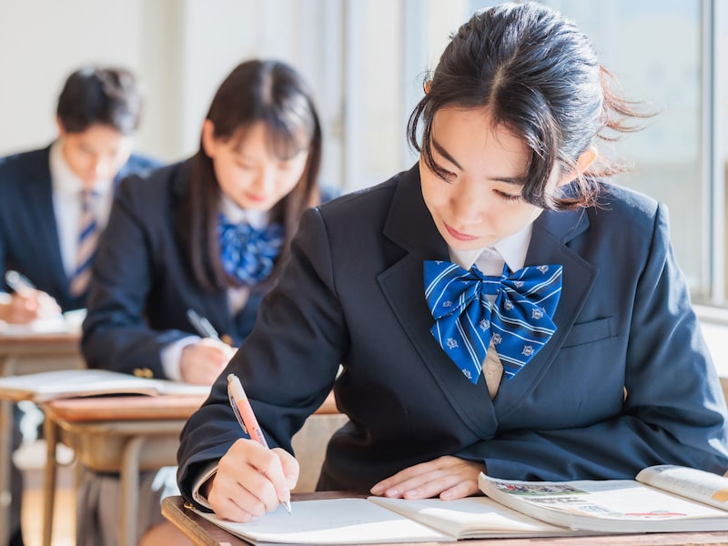 偏差値50の高校の評定4.0と偏差値60の高校の評定4.0は同じなのか