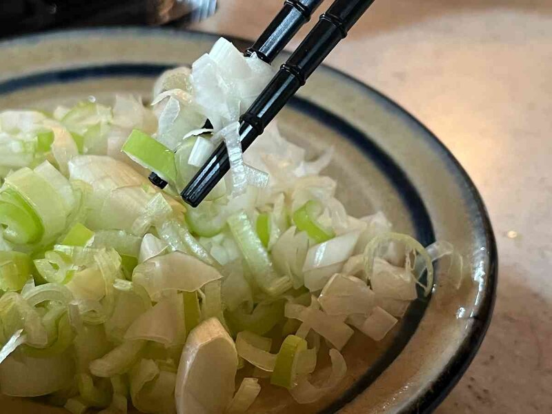 薬味などの細かく刻んだものもつかみやすい