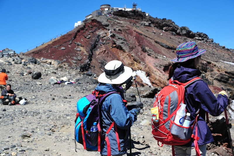 富士山の通行・登山に4000円の支払いが義務化