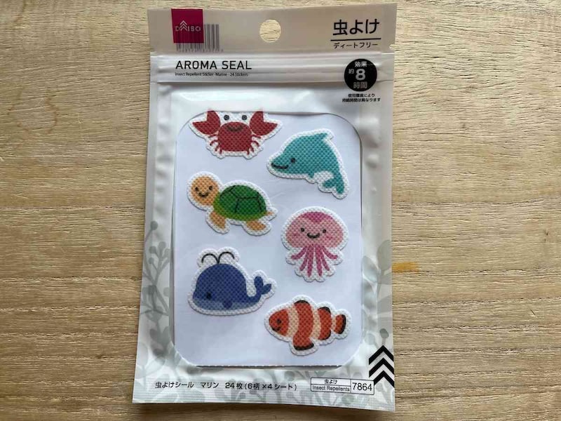 ダイソーの「虫よけシール マリン 24枚」