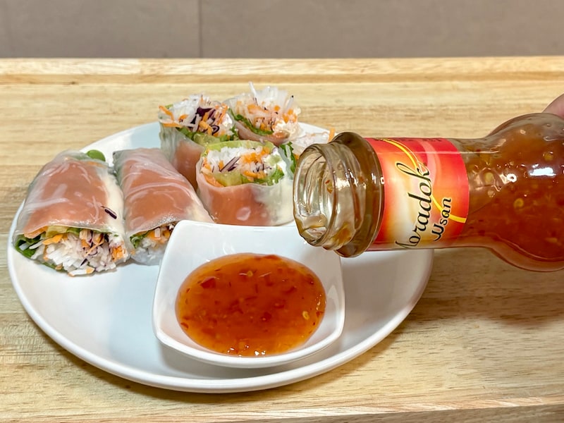生春巻きといえばスイートチリソースですよね。本場タイの甘辛い味わいを楽しめます