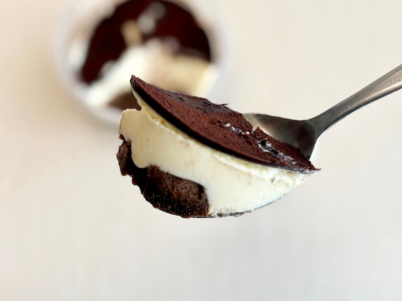 濃厚でクリーミーな甘みが上品。パキッと割れたチョコの食感も◎