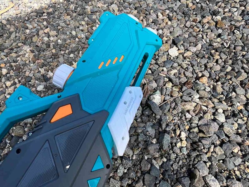 水を入れたらスライドバーを前後に動かす