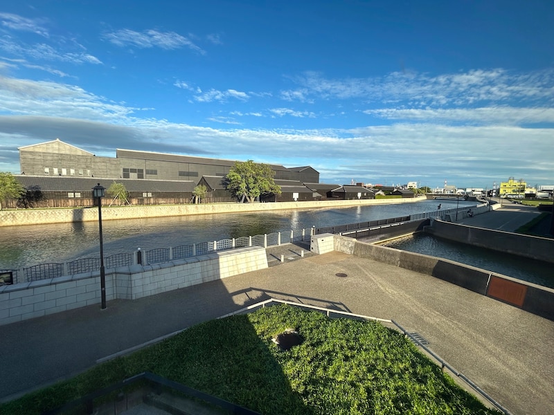 「風の回廊」から望む、半田運河の風景