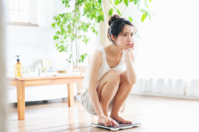 特にダイエットもしてないのに体重が減っていく…原因は?