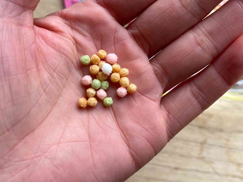 ダイソーの「ふりふりあられ」は思った以上に小粒かも