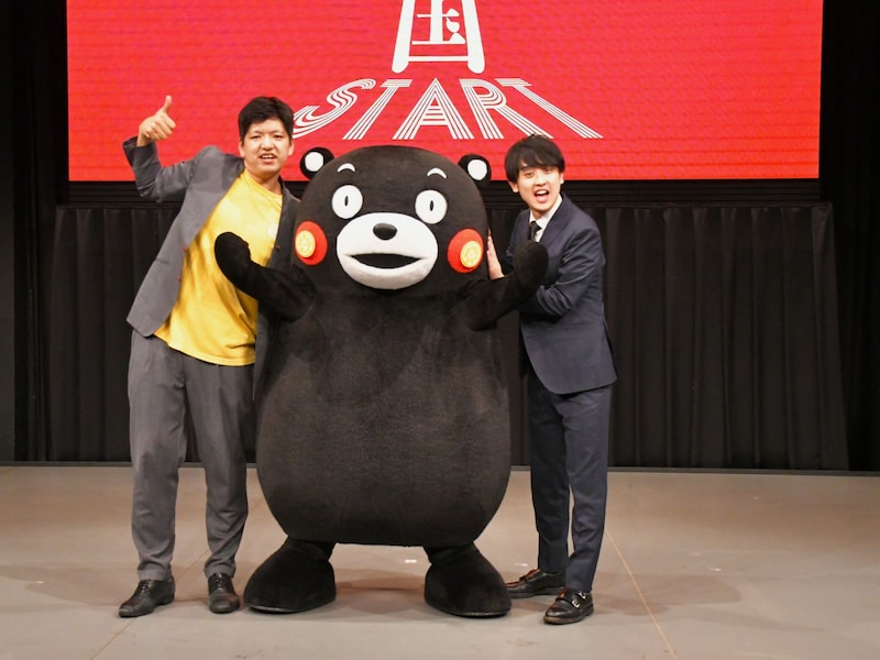 キャプション＝5月1日、東京都中央区