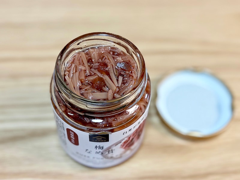 程よい梅の酸味と、梅の食感もしっかり残っていてさわやか。暑い夏にもスルッと食べられそうです