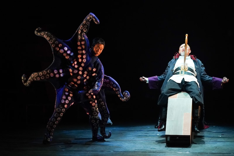 『死んだかいぞく』撮影：田中亜紀