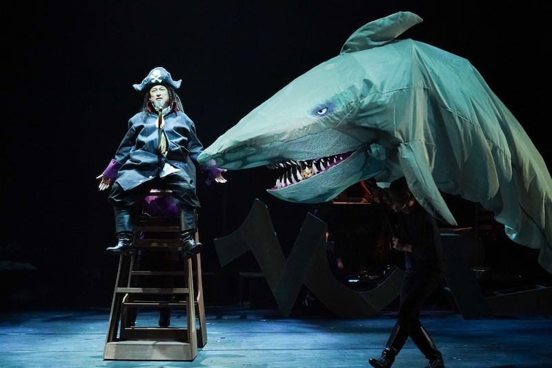 『死んだかいぞく』撮影：田中亜紀