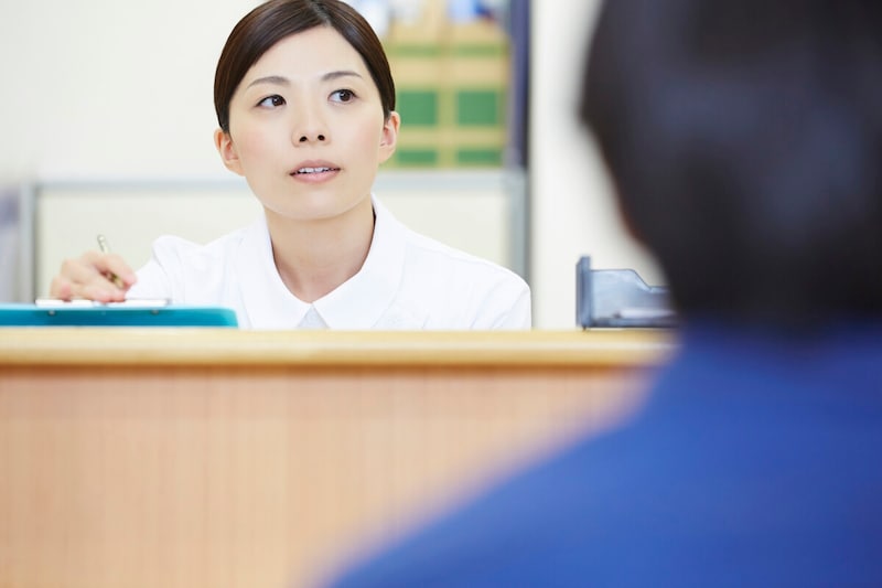 女性